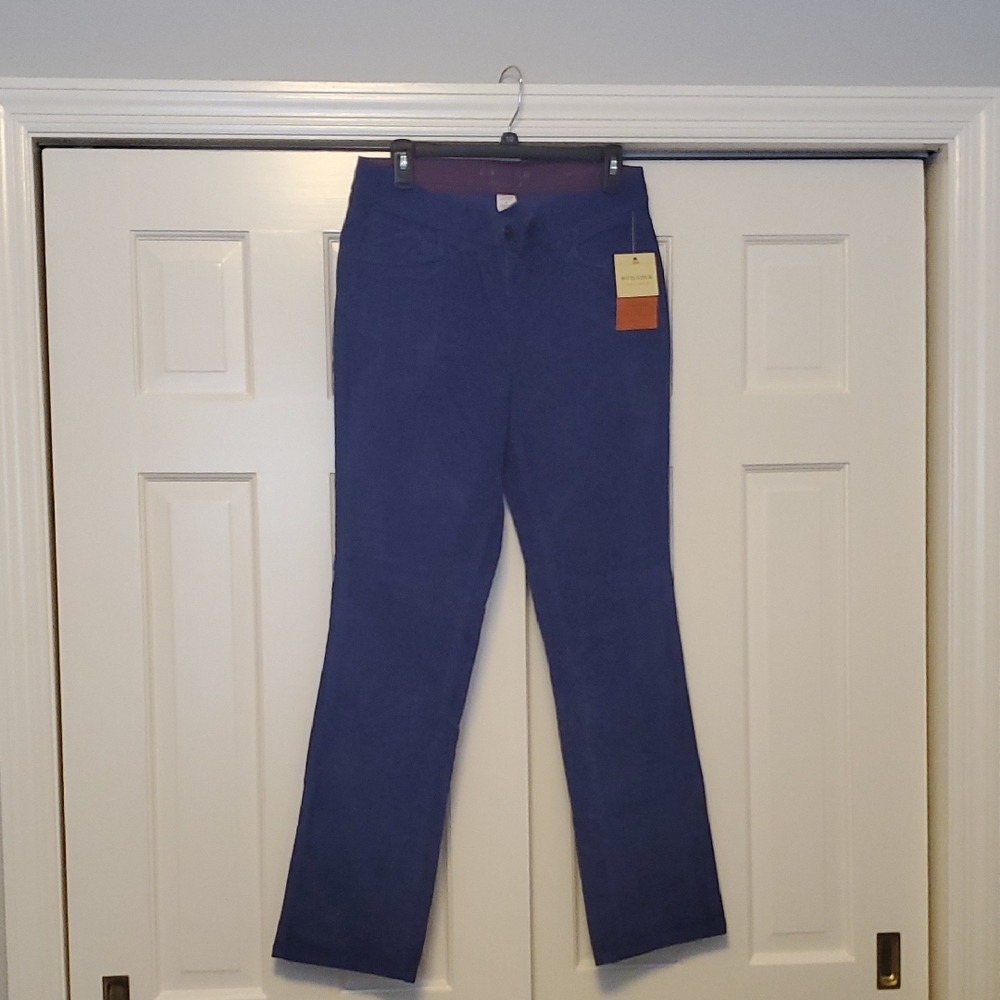 Sonoma Women's Straight Leg Jeans in Blue